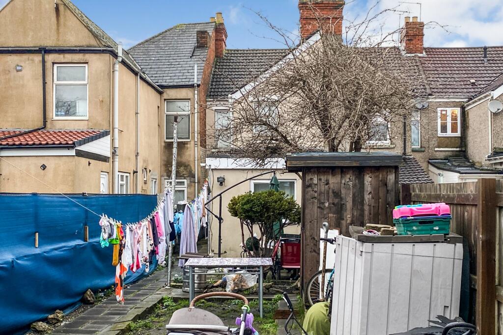 3 bedroom terraced house for sale in 187 Beatrice Street Swindon