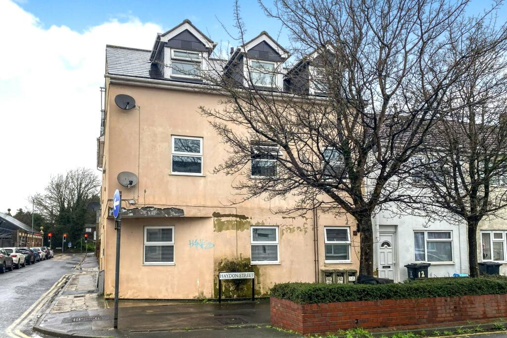 Block of apartments for sale in Flats A - F, 2 Aylesbury House, Swindon SN1 1AE, SN1