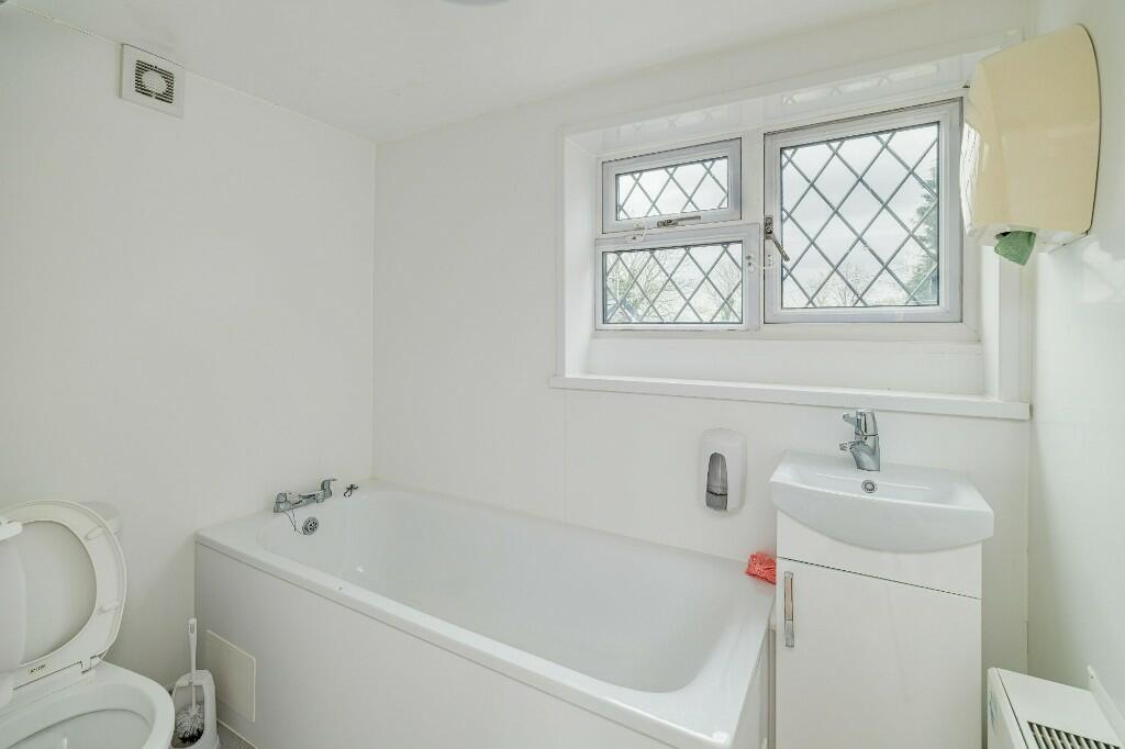 Additional property image - Bank Hall Farm, Swanlow Lane, Winsford, CW7 4BP