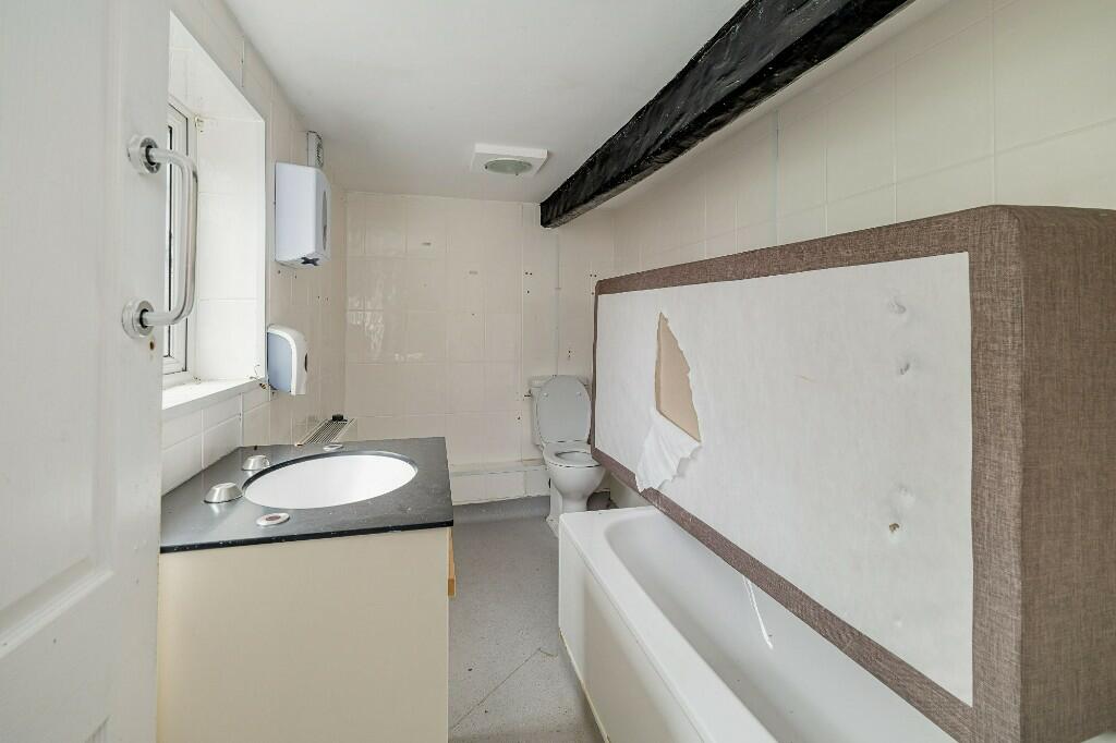 Additional property image - Bank Hall Farm, Swanlow Lane, Winsford, CW7 4BP