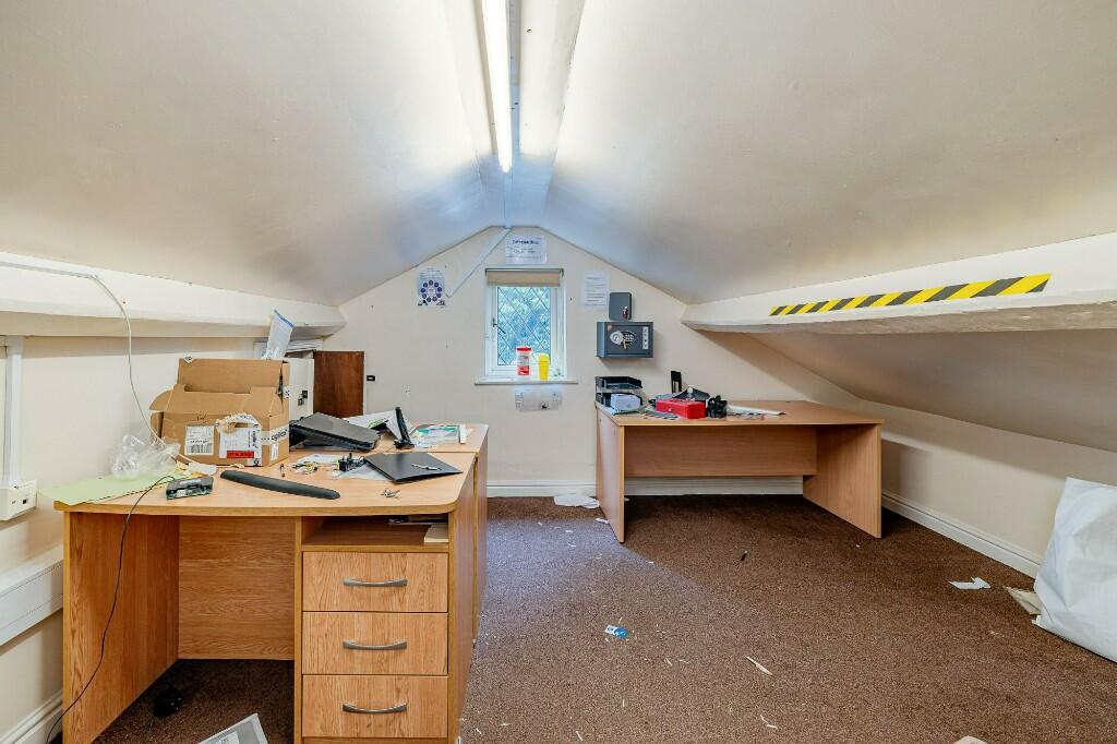 Additional property image - Bank Hall Farm, Swanlow Lane, Winsford, CW7 4BP