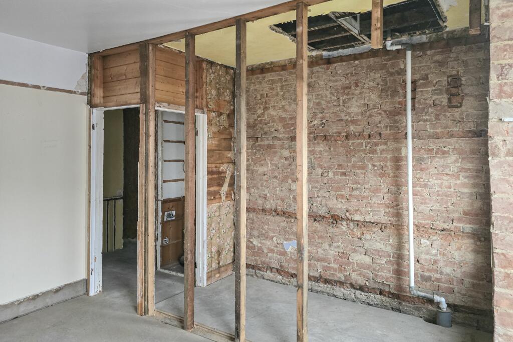 Additional property image - 2 Creffield Road, Colchester, Essex CO3 3JB