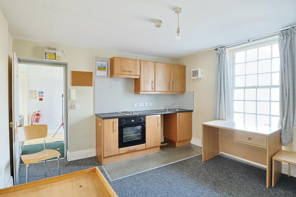 Additional property image - 14 The Halve, Trowbridge, Wiltshire BA14 8SD