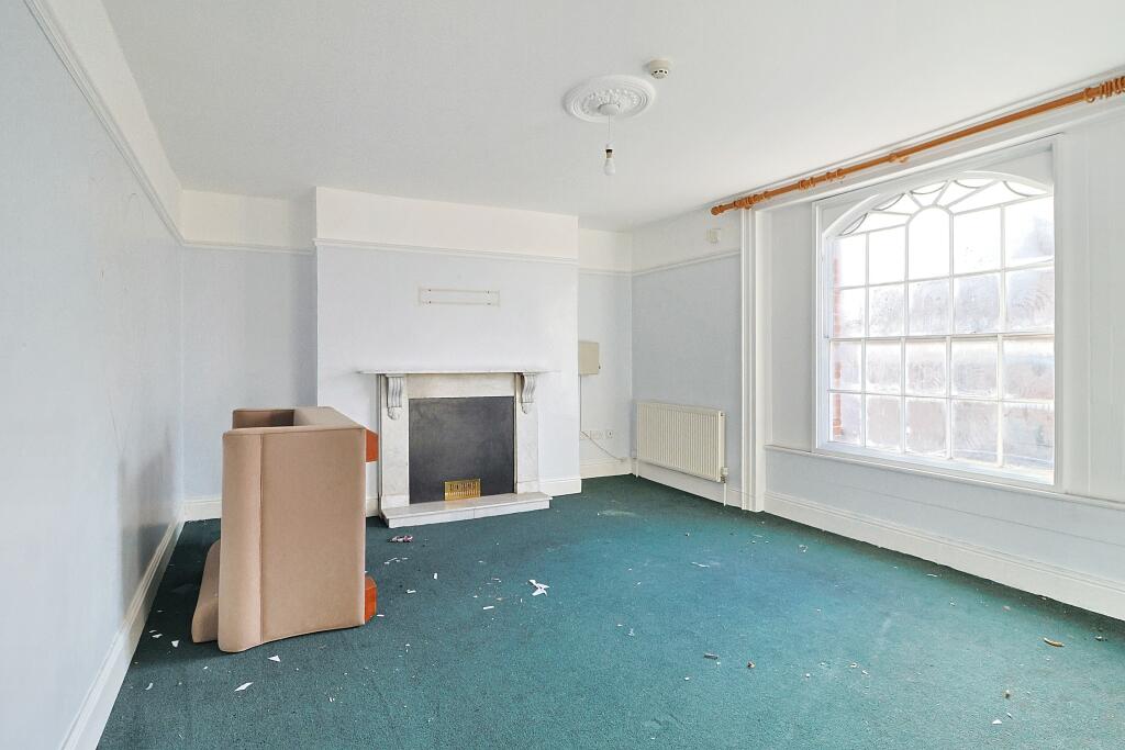 Additional property image - 14 The Halve, Trowbridge, Wiltshire BA14 8SD