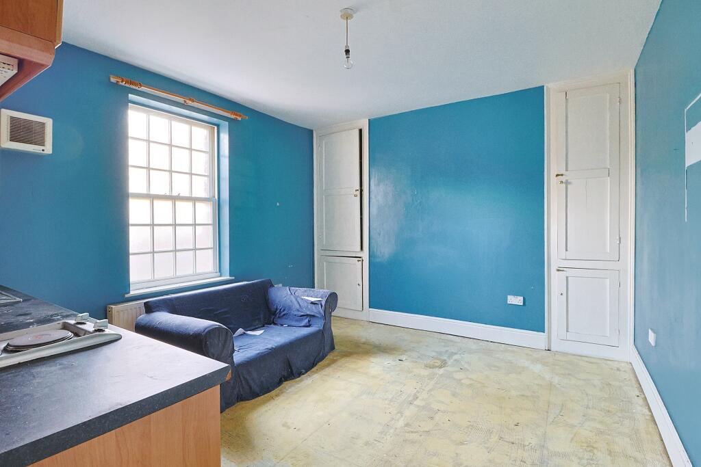 Additional property image - 14 The Halve, Trowbridge, Wiltshire BA14 8SD