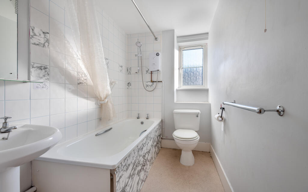 Additional property image - Latimer Court, 2 Latimer Road, Bournemouth, BH9 1JW