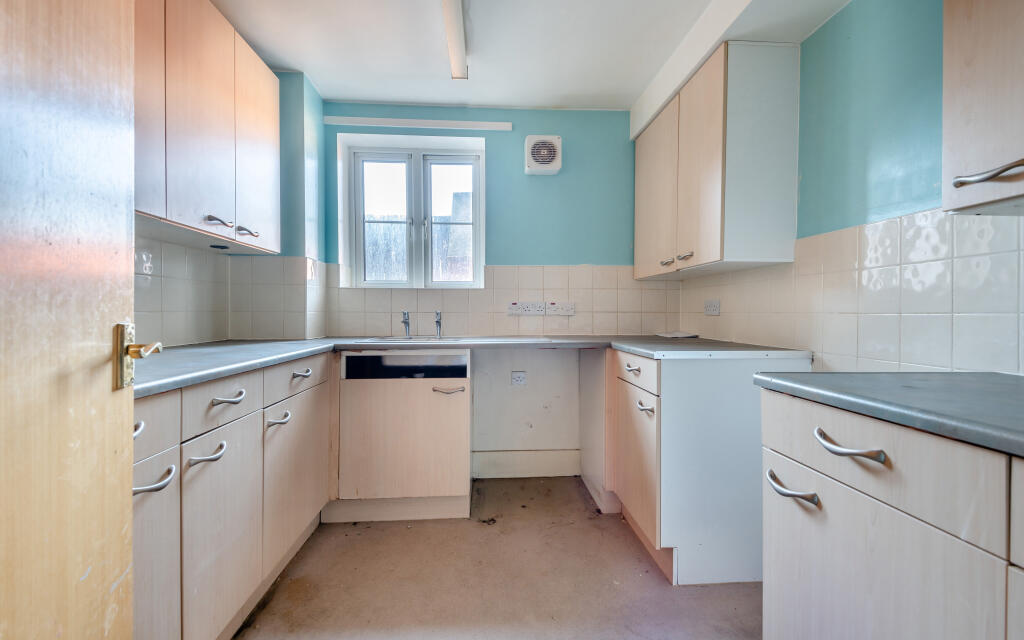 Additional property image - Latimer Court, 2 Latimer Road, Bournemouth, BH9 1JW