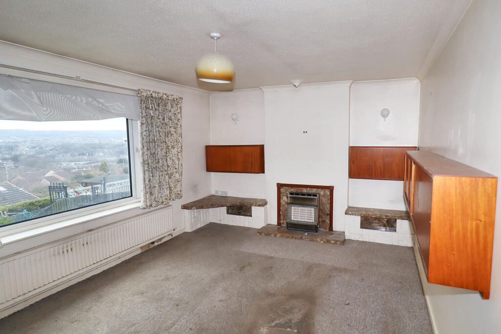 Additional property image - 31 Thorndale Rise, Bradford, BD2 1BU