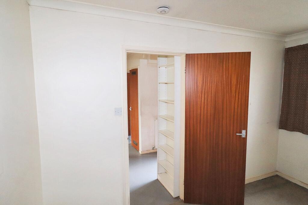 Additional property image - 31 Thorndale Rise, Bradford, BD2 1BU