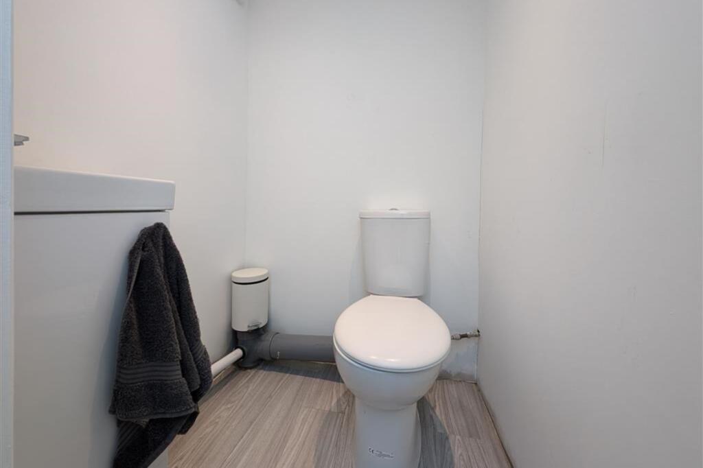 Additional property image - 106 Stone Lane, Worthing, West Sussex BN13 2BG