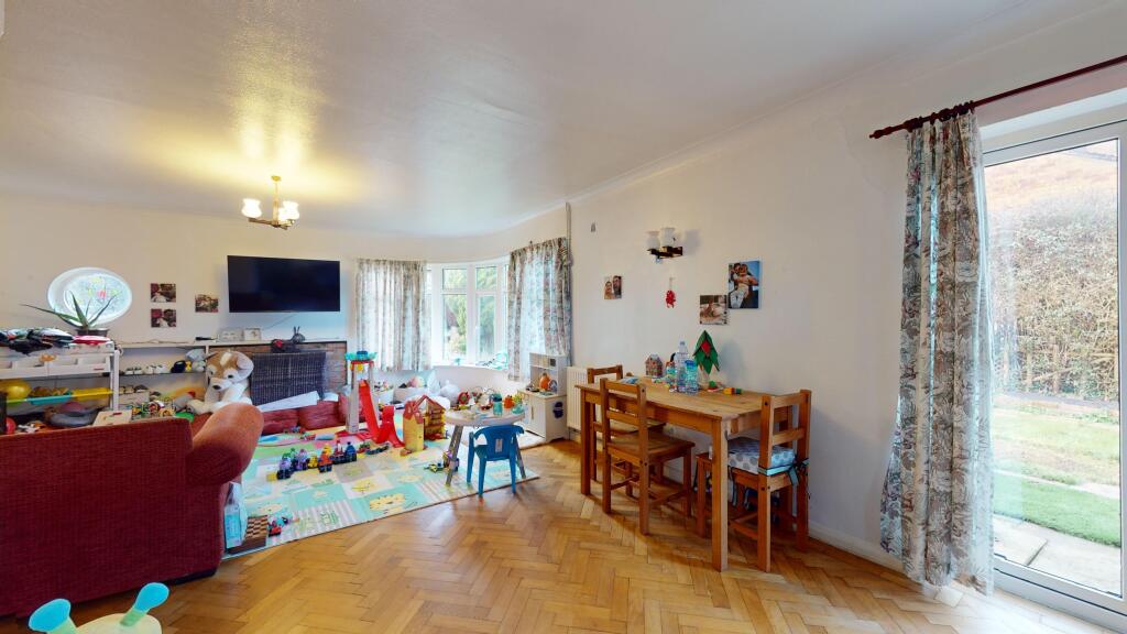 Additional property image - New Haven, Blackhorse Lane, North Weald, Epping, Essex, CM16 6EP