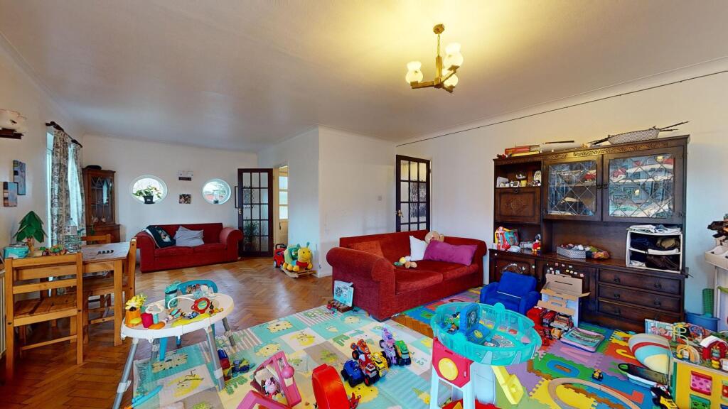 Additional property image - New Haven, Blackhorse Lane, North Weald, Epping, Essex, CM16 6EP