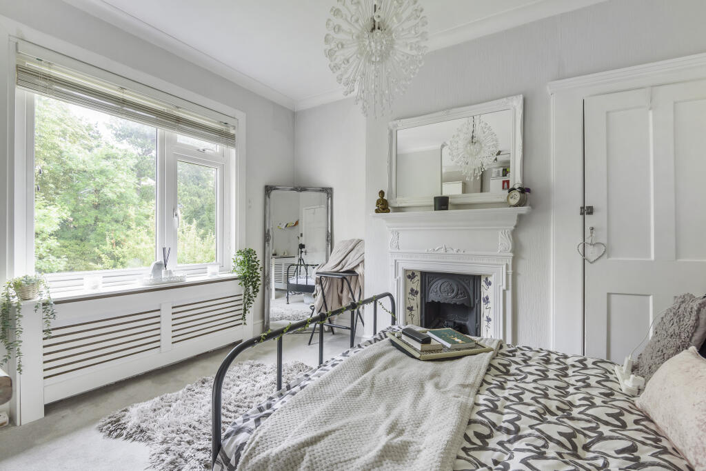 Additional property image - Flat 3, 5 Dale Road, Purley, CR8 2ED