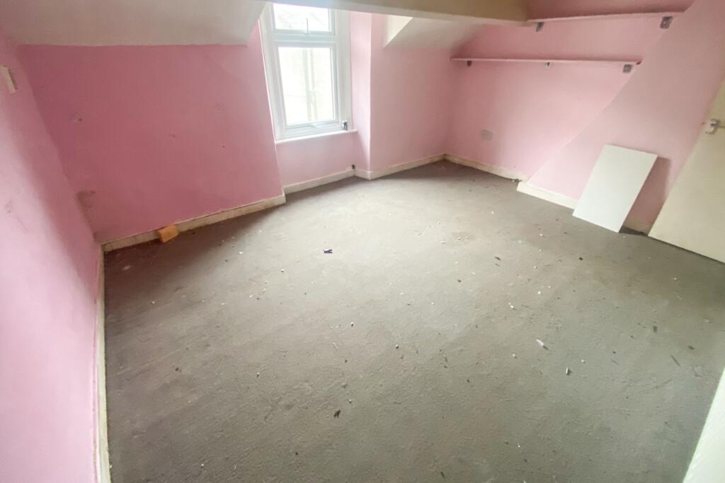 Additional property image - 6 The Crescent, Cleator Moor, Cumbria, CA25 5QL