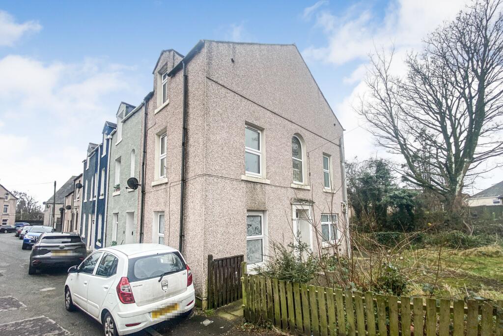Additional property image - 6 The Crescent, Cleator Moor, Cumbria, CA25 5QL