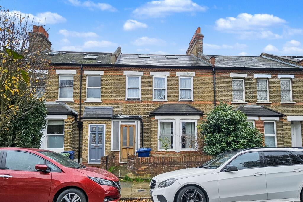 Main image of property: 136 Darwin Road, Ealing, London, W5 4BH