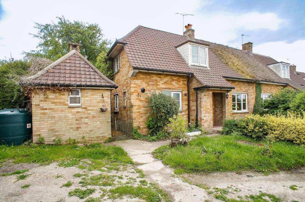 Main image of property: 39 Clyffe Pypard, Clyffe Pypard, Nr Royal Wootton Bassett, SN4 7PY