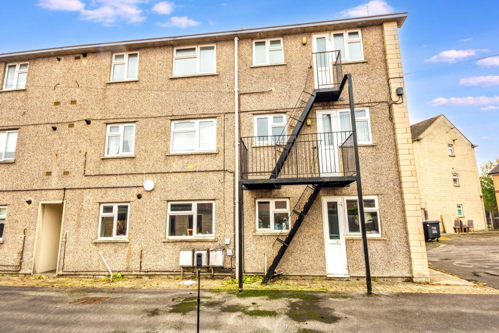 Main image of property: 88 Allington Way, Chippenham, Wiltshire, SN14 0JU