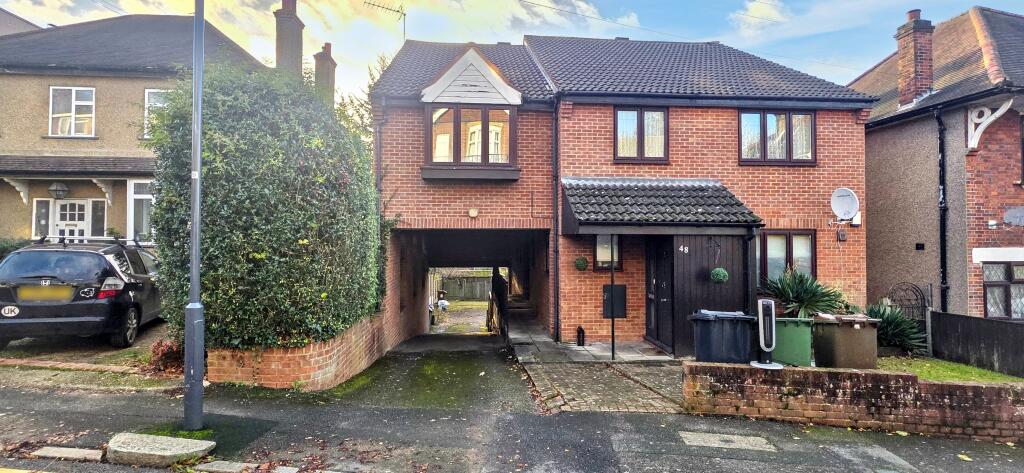 Main image of property: Flat 1, 48 Brooke Avenue, Harrow, Middlesex, HA2 0NF