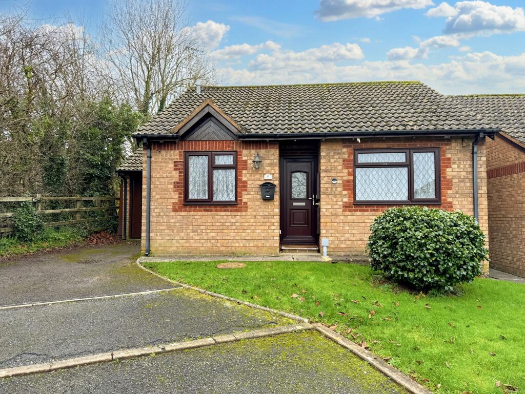 2 bedroom bungalow for sale in Close, Kingsteignton, TQ12