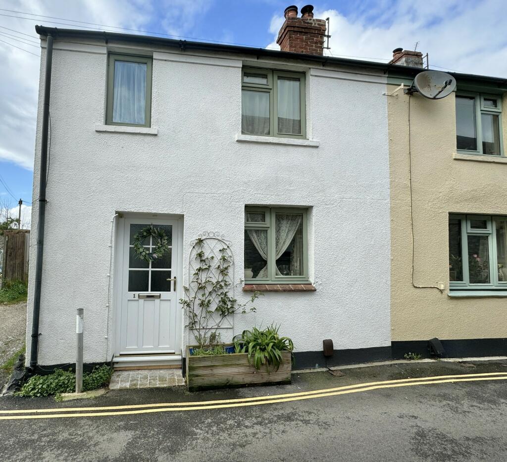 2 bedroom terraced house for sale in Tarrs Lane, Kingsteignton, Newton