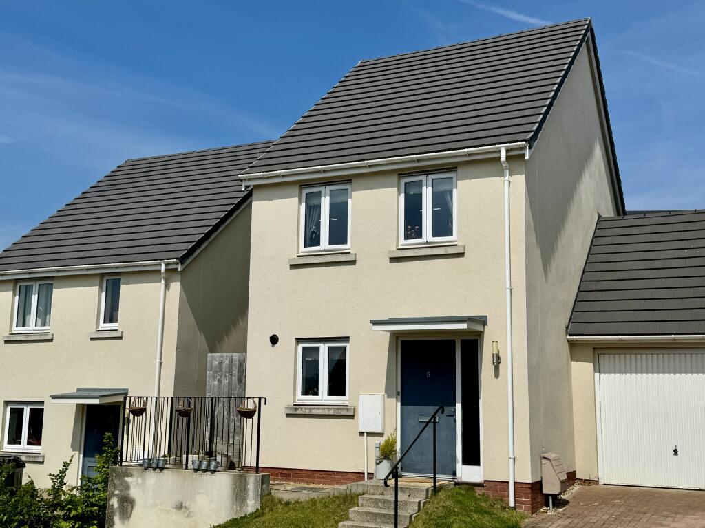 2 bedroom link detached house for sale in Linhay Drive, Kingsteignton