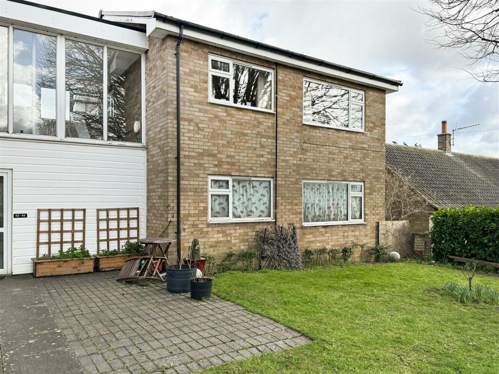 1 bedroom flat for sale in Silverdale Avenue, Coton, CB23