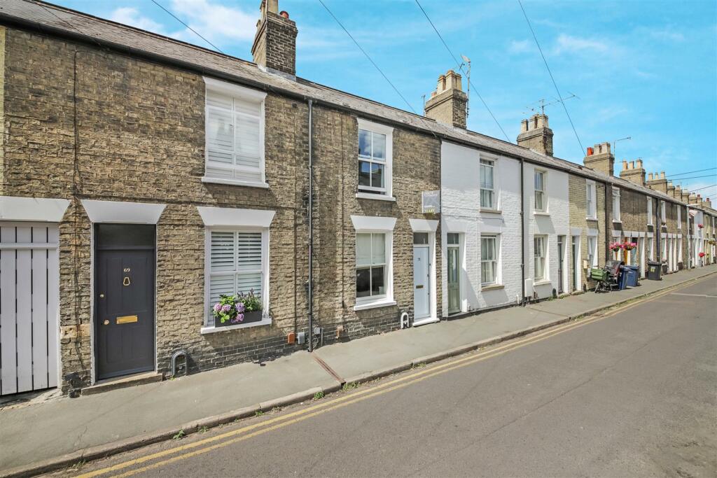 2 bedroom terraced house for rent in York Street, Cambridge, CB1