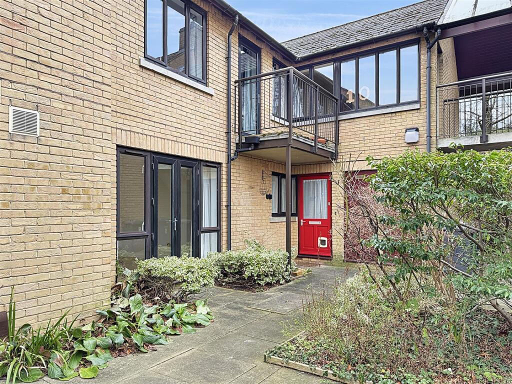Additional property image - Erasmus Close, Cambridge