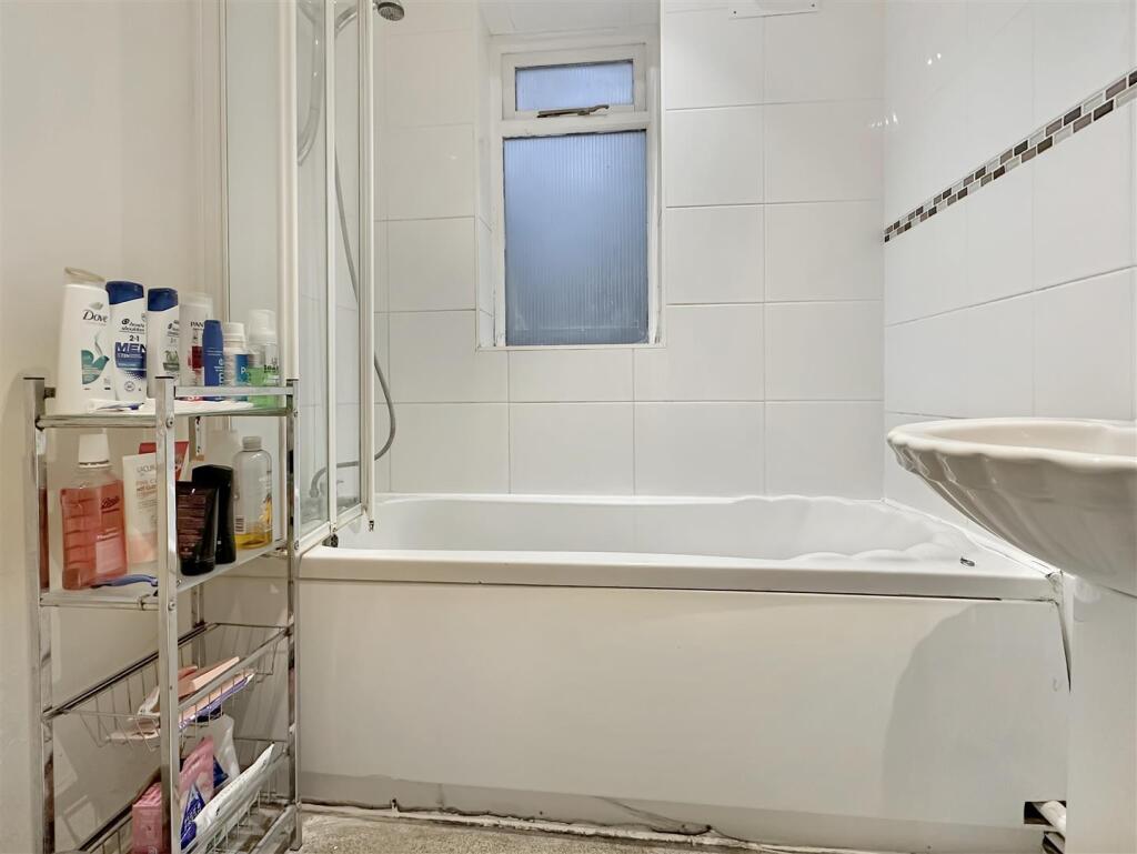 Additional property image - Laburnum Close, Cambridge