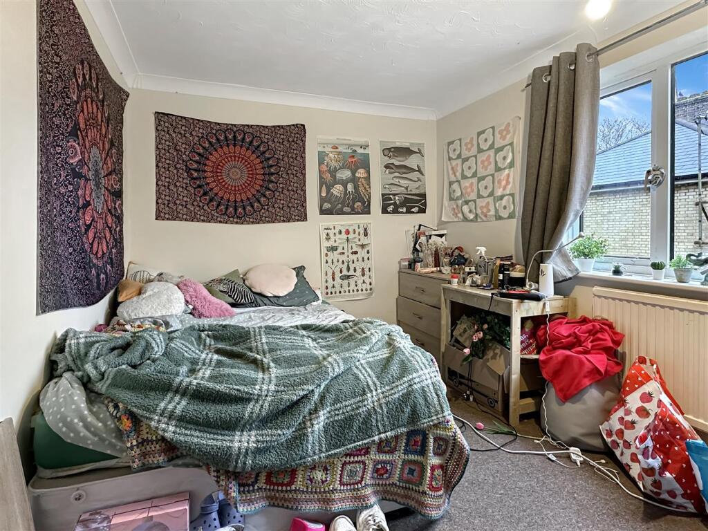 Additional property image - Laburnum Close, Cambridge