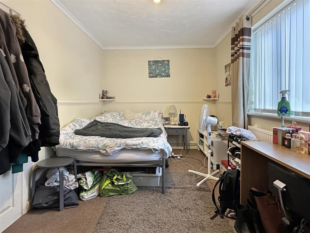 Additional property image - Laburnum Close, Cambridge