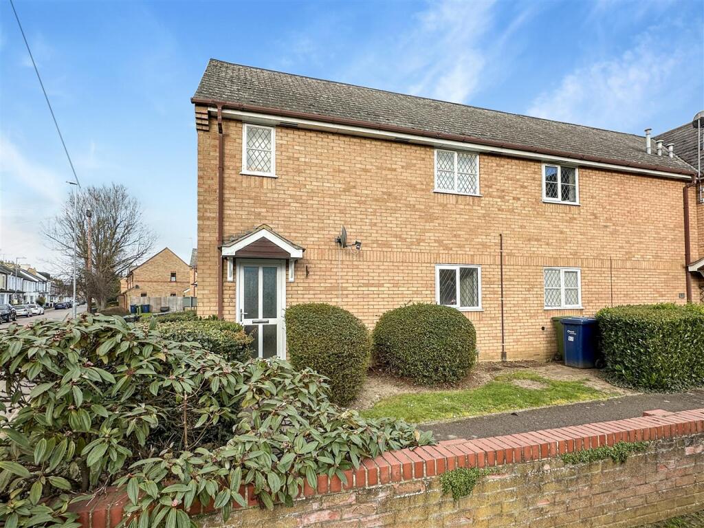 Main image of property: Devonshire Road, Cambridge