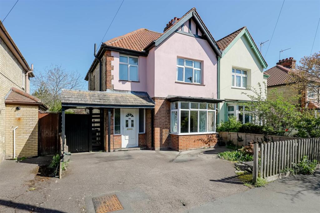 Main image of property: Leys Avenue, Cambridge