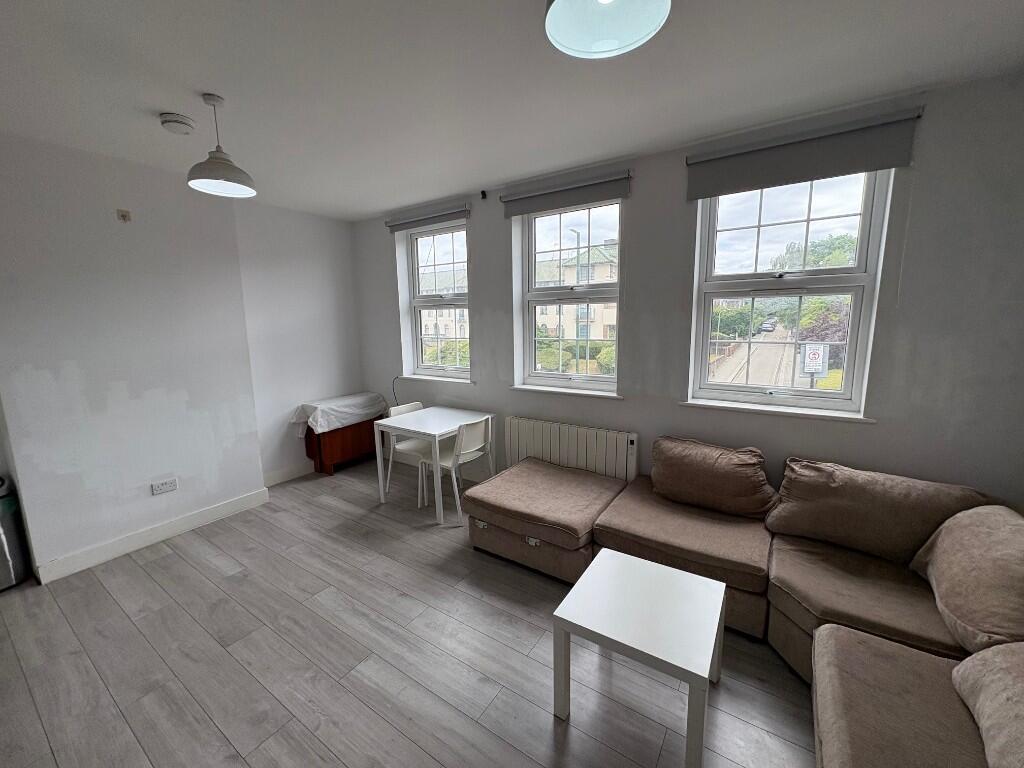 Main image of property: Hallswelle Parade, Finchley Road, London, NW11
