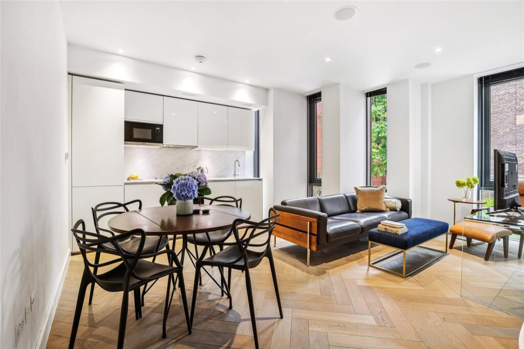 Main image of property: Bedford Street, Covent Garden, WC2E