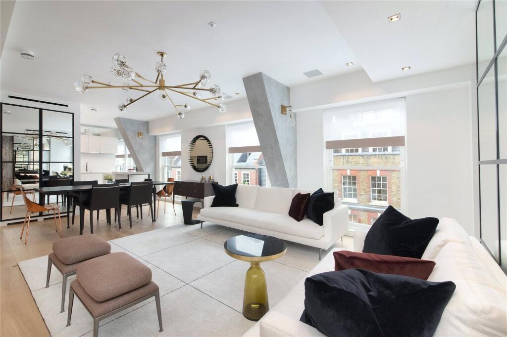 Main image of property: Essex Street, WC2R