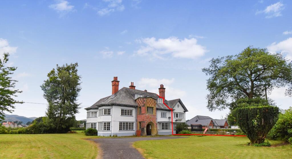 Main image of property: Llanuwchllyn, Bala