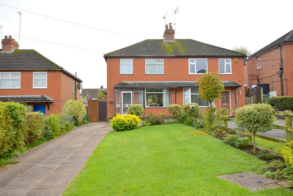 2 bedroom semidetached house for sale in Overslade Lane, Rugby, CV22