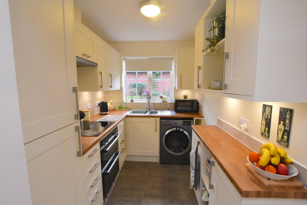 Additional property image - Wolston Court, Cawston, Rugby