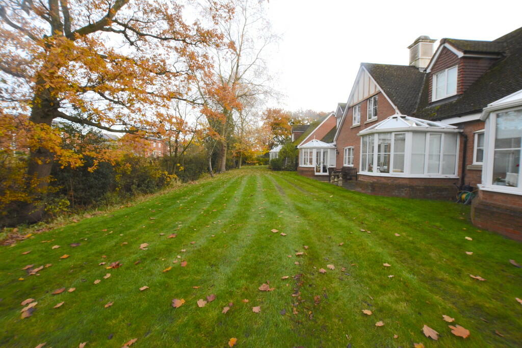 Additional property image - Wolston Court, Cawston, Rugby