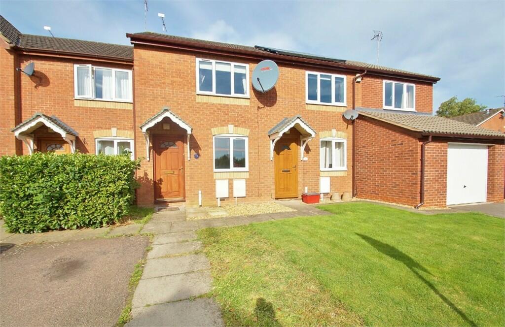 2 bedroom terraced house for sale in Ilmer Close, Strawberry Fields , CV21