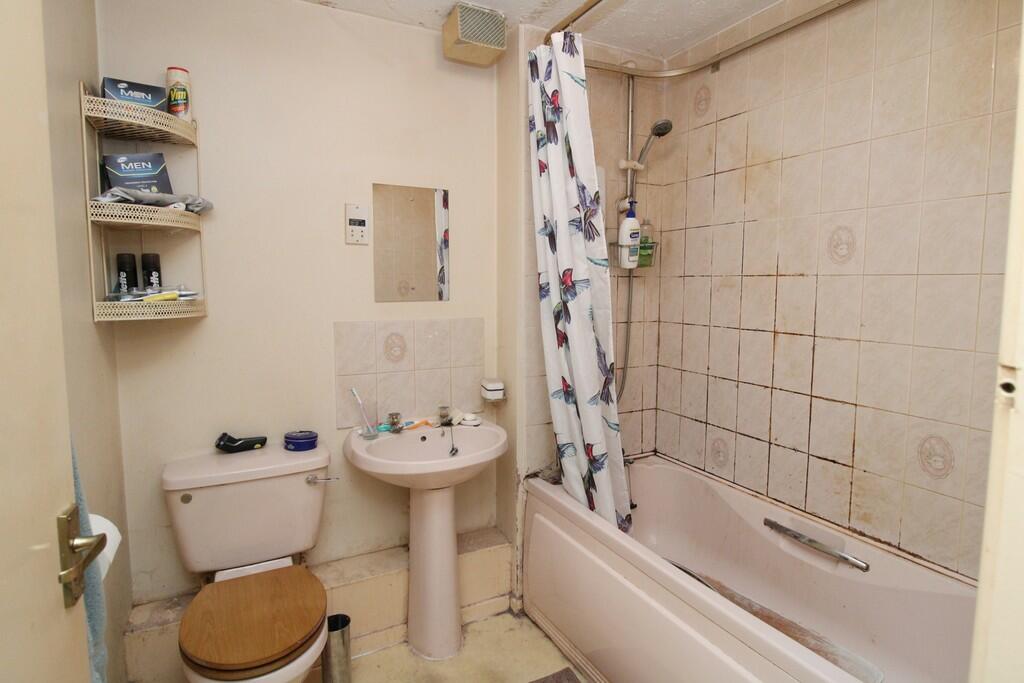Additional property image - Morton Gardens, Rugby