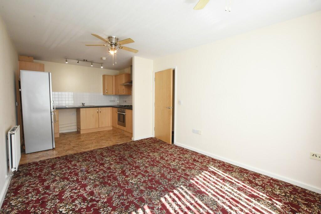 Additional property image - Charles Warren Close, Rugby