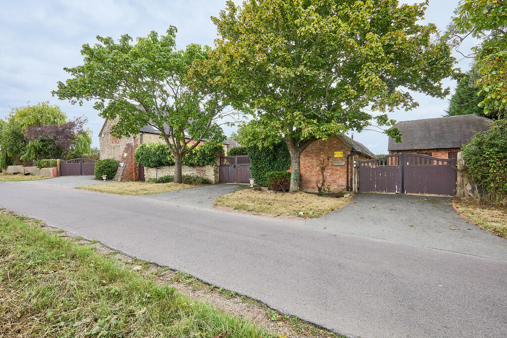 Additional property image - Barn Lane, Princethorpe, Rugby