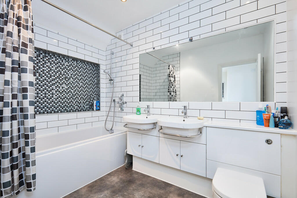 Additional property image - Ashlawn Road, Hillmorton, Rugby, Warwickshire