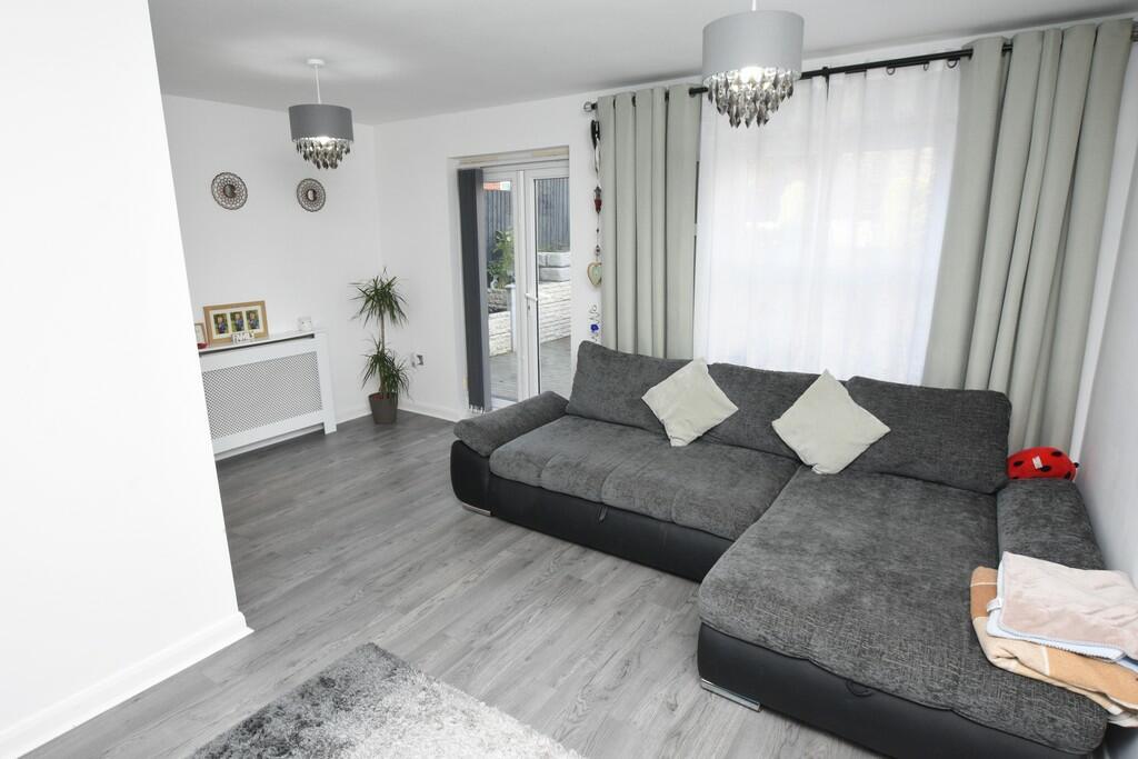 Additional property image - Overbecks Close, Rugby