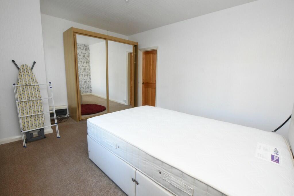 Additional property image - Crick Road, Rugby