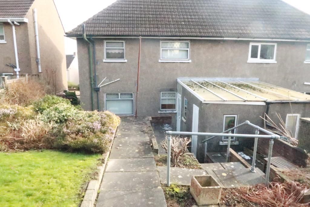 3 bedroom semidetached house for sale in Brynglas Avenue, Pontllanfraith, NP12