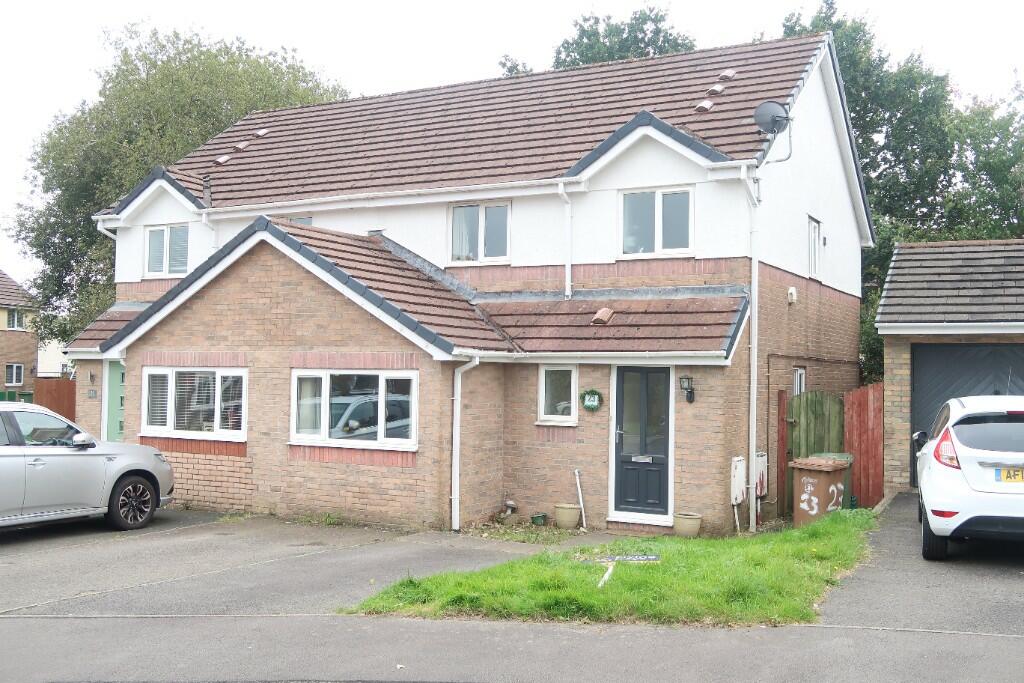 Main image of property: Clos Coed Duon, Blackwood, Caerphilly (County of), NP12